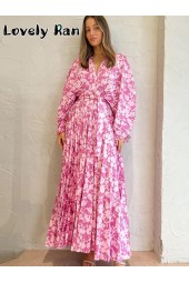 Elegant Pleated Maxi Beach Dress with V-Neck and Batwing Sleeves