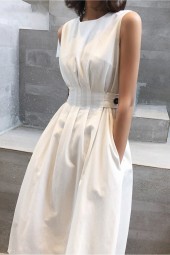 Elegant Black & White Sleeveless Tank Sundress for Spring/Summer