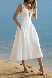 Elegant White Lace Sleeveless Midi Dress - Perfect for Summer Beach Parties!