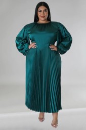 Autumn Charm: Plus Size Pleated Maxi Dress